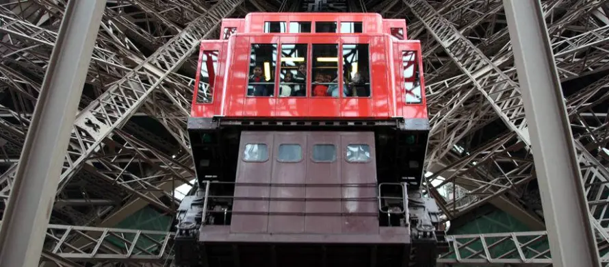 Eyfel Kulesi asansörü